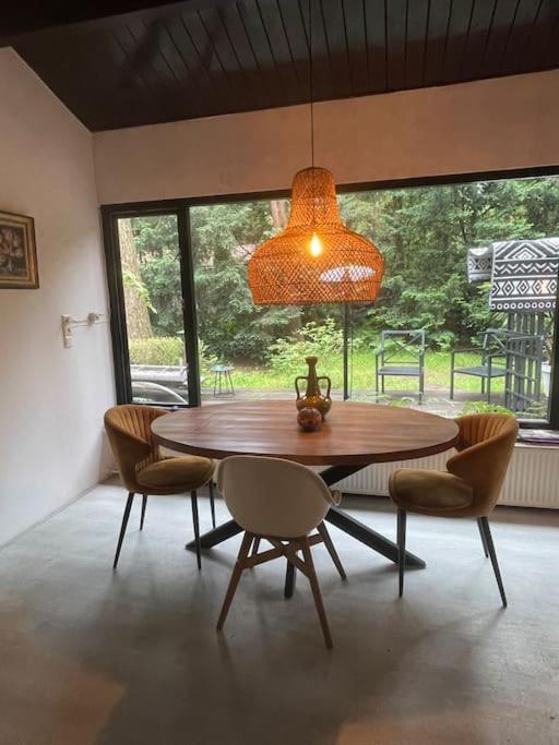 בארן Magical Cottage In The Woods מראה חיצוני תמונה