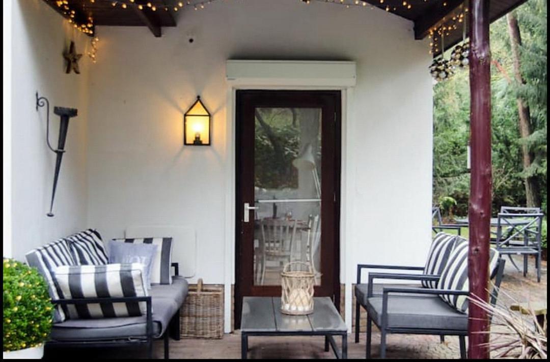 בארן Magical Cottage In The Woods מראה חיצוני תמונה