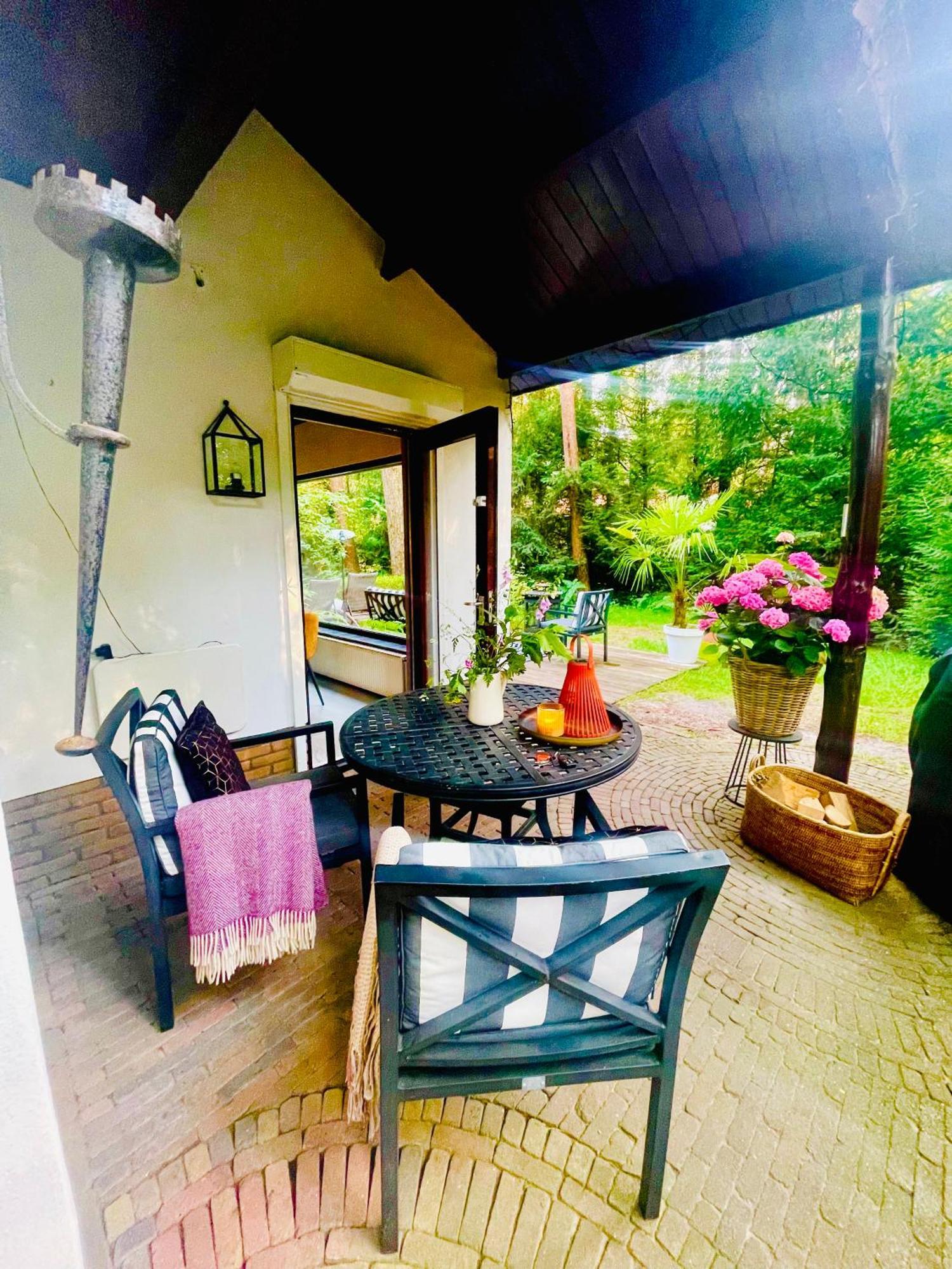 בארן Magical Cottage In The Woods מראה חיצוני תמונה